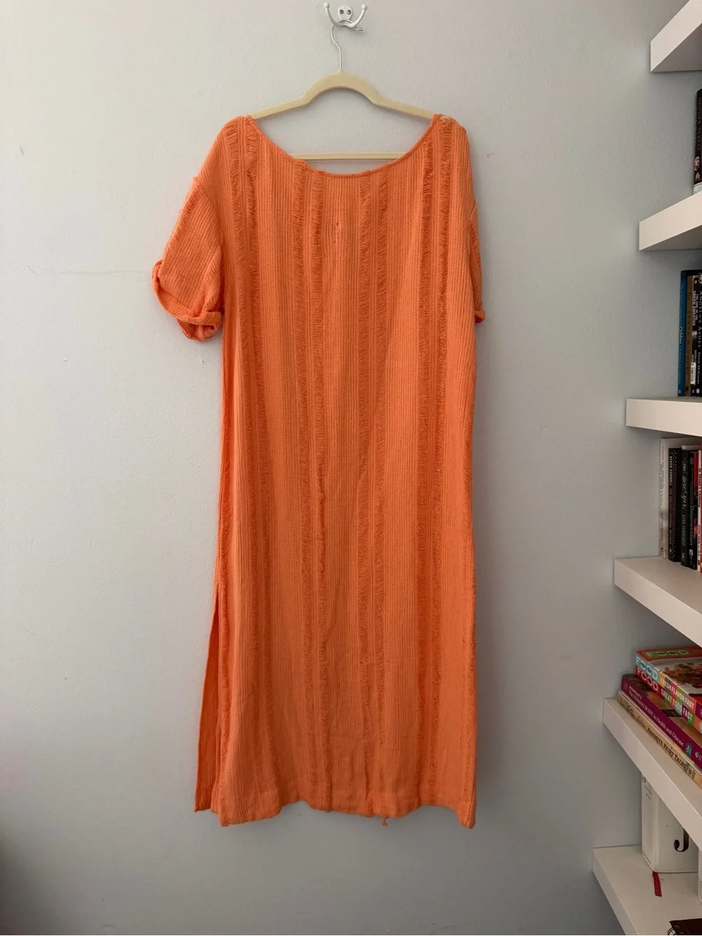 Free People Calypso distressed tee. Peach/Coral NWT Small - Picture 6 of 13